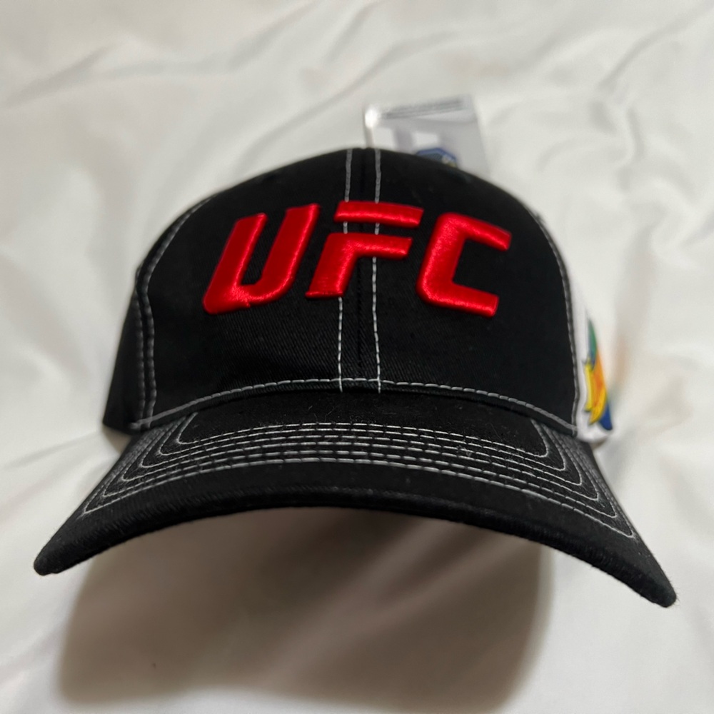 NEW UFC Ultiman Black Baseball Cap with Red Logo Adjustable NWT - Picture 2 of 7